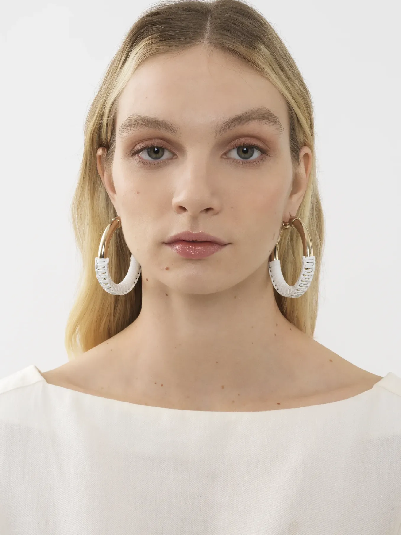 Bijoux-Chloé Boucles D'Oreilles Creoles Larges Maura Blanc