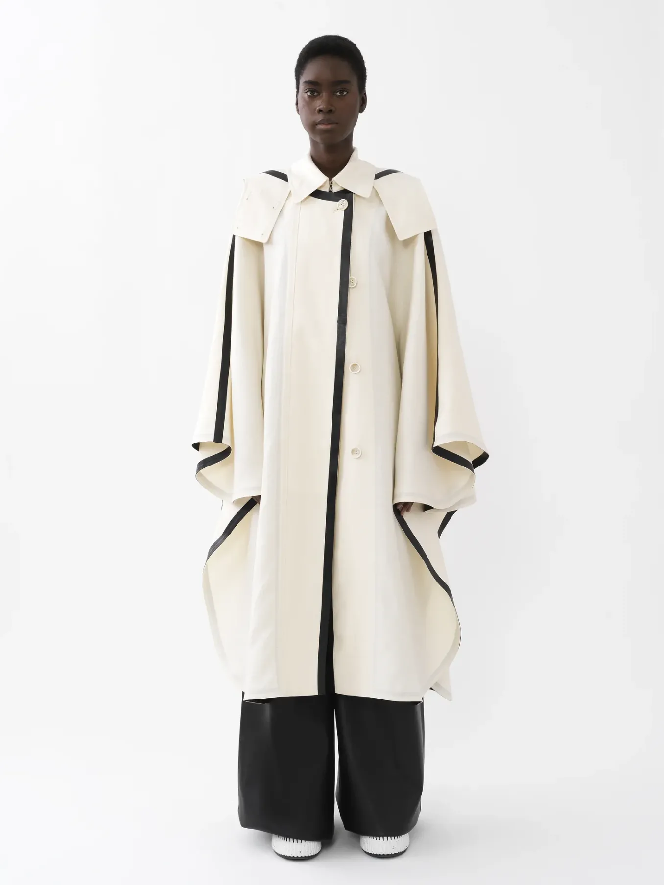 Lin-Chloé Cape Oversize A Capuche Coconut Milk