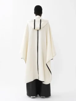 Lin-Chloé Cape Oversize A Capuche Coconut Milk