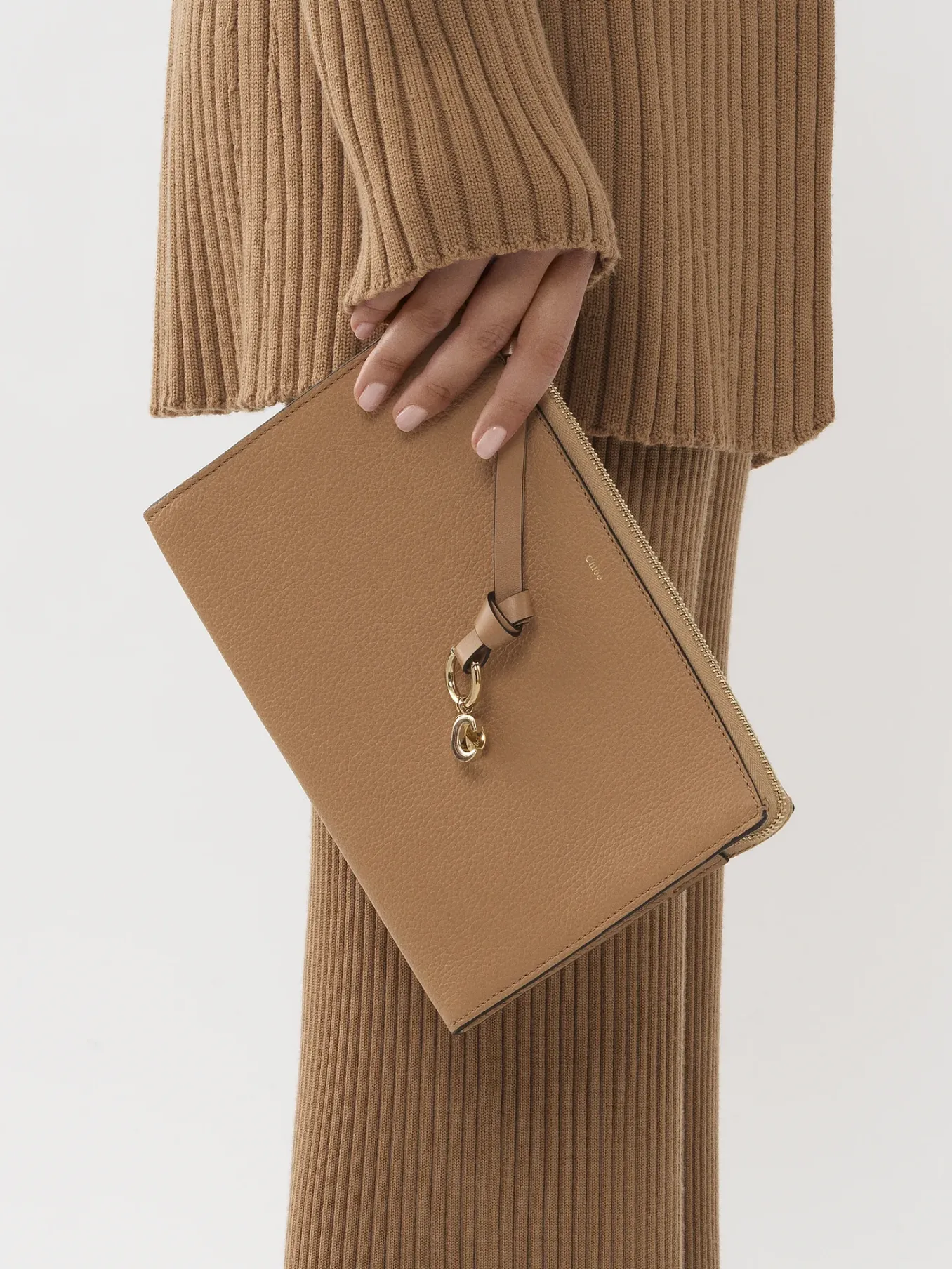 Pochettes-Chloé Pochette Alphabet Light Tan