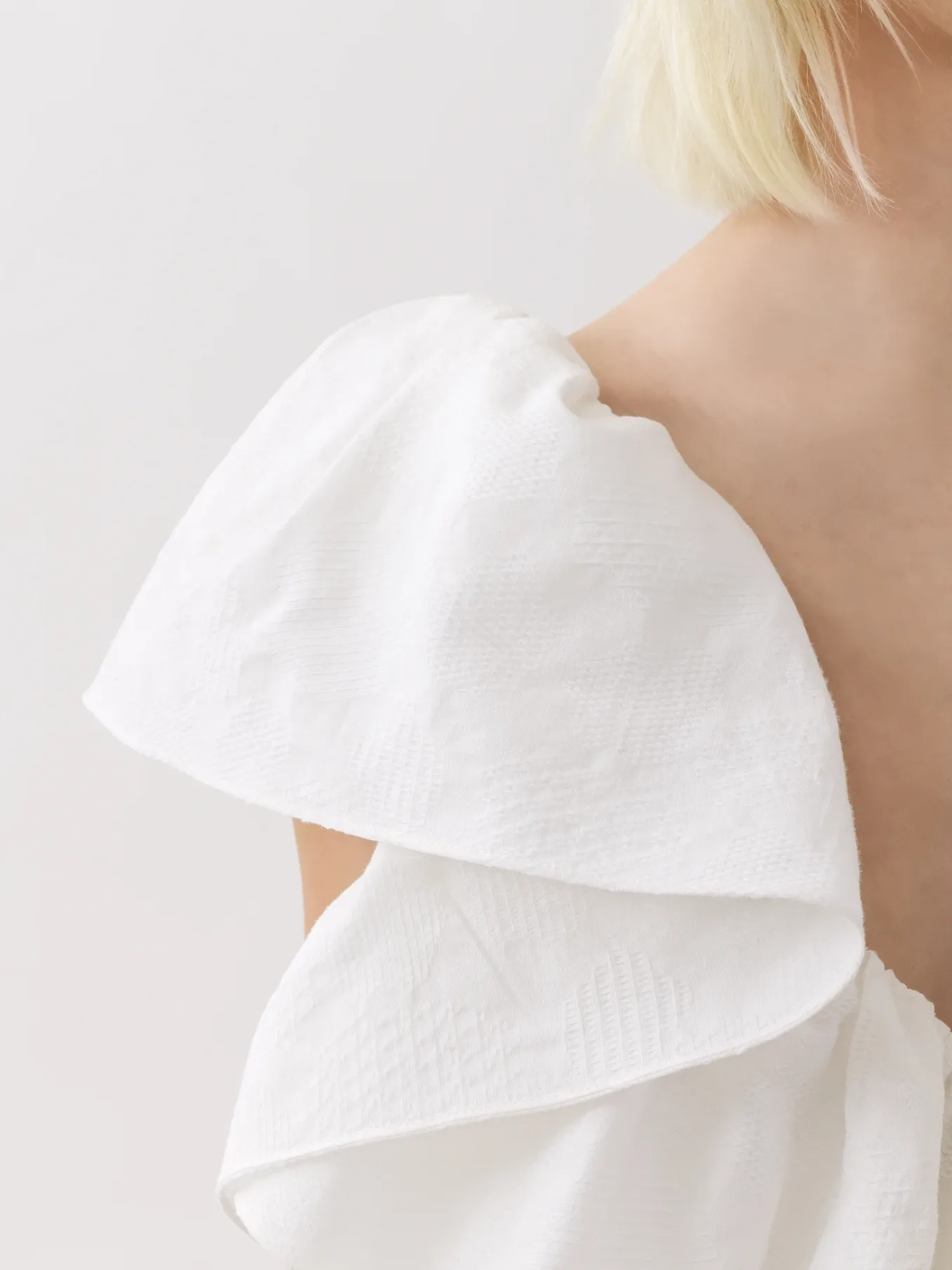 Robes-Chloé Robe Midi Col V Volante Blanc